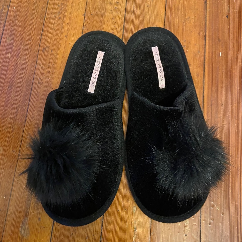 Slippers black size L